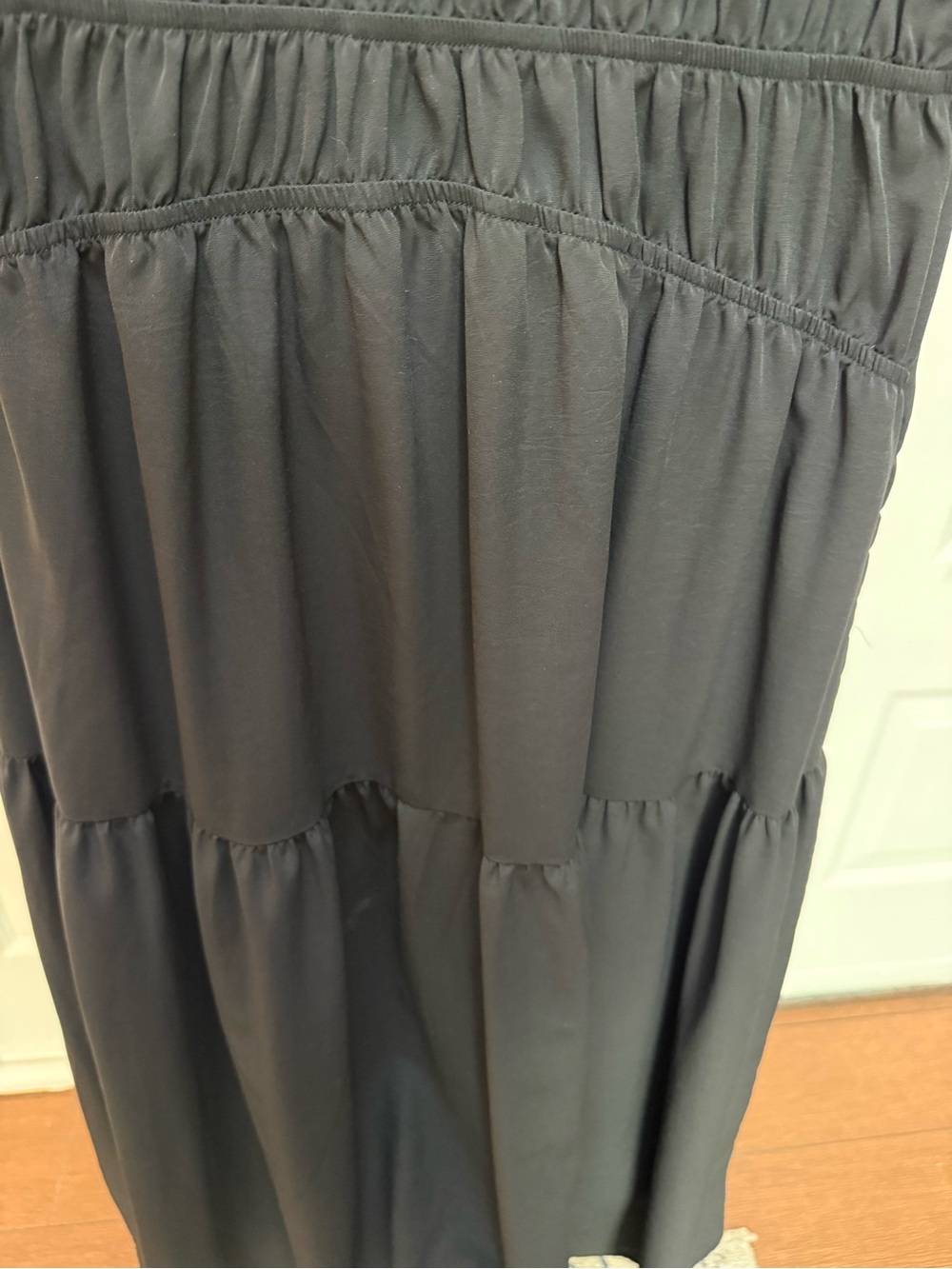 SHEIN Black Tiered Midi Dress with Puff Sleeves - Picture 4 of 14